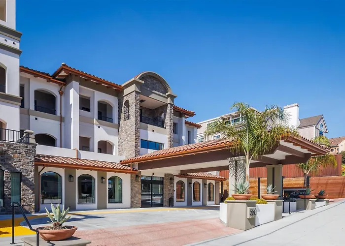 La Quinta Inn & Suites By Wyndham Santa Cruz